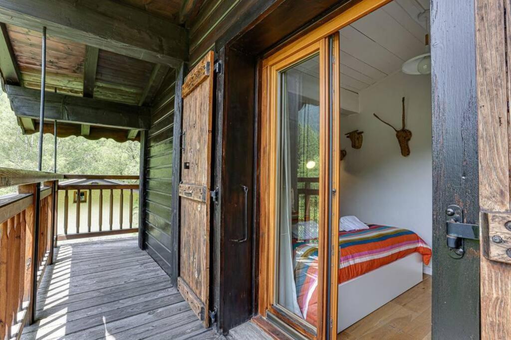 Chalet L'Ilet Ensoleille /Sunny Island Chalet Шамони Экстерьер фото